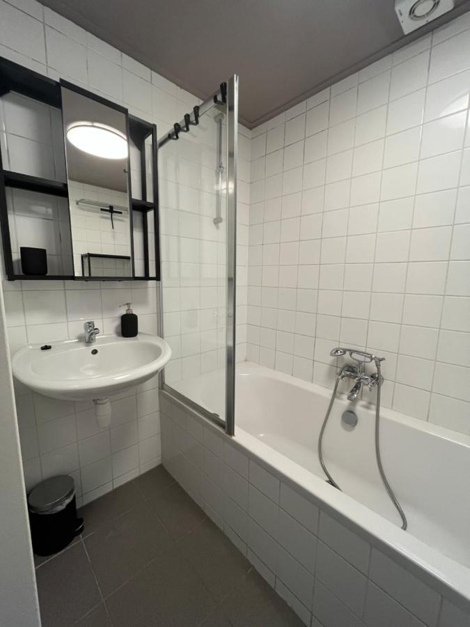 Landzicht Vakantiehuis Aan De Fluessen Elahuizen Exterior photo